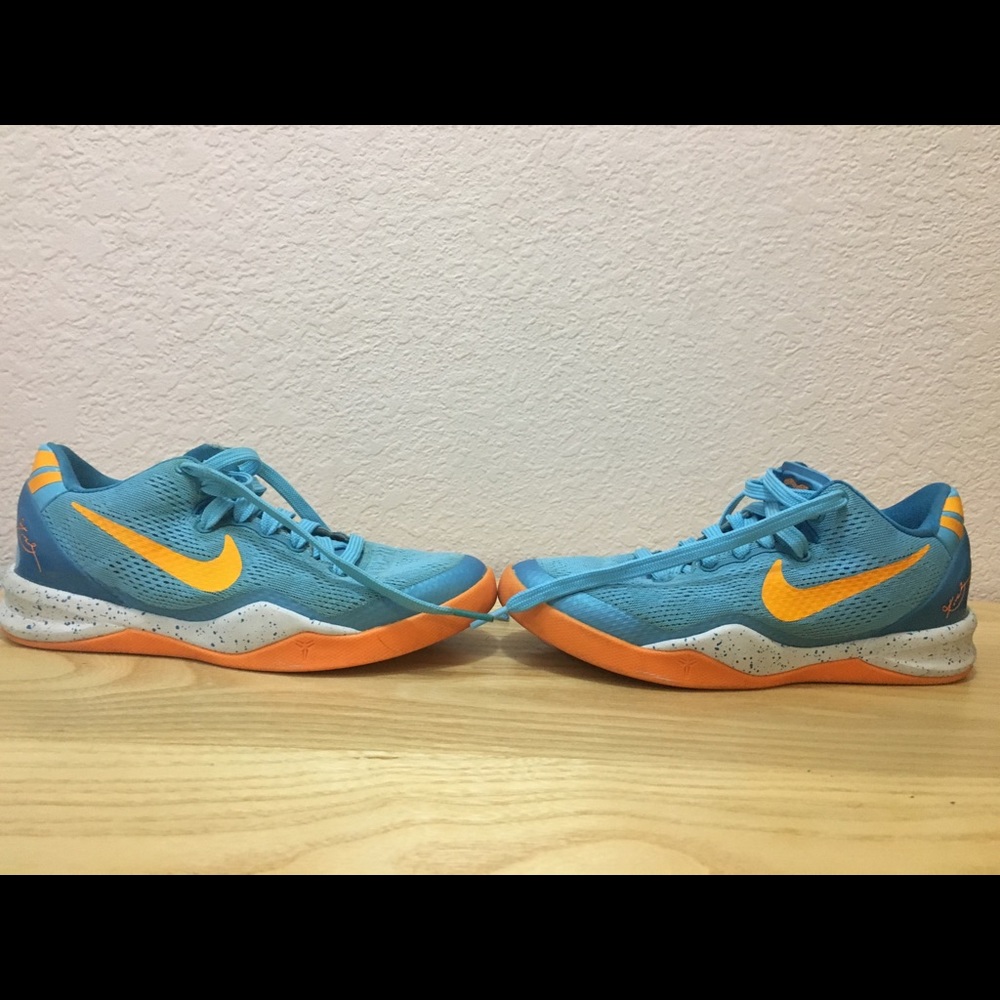 Kobe 8s